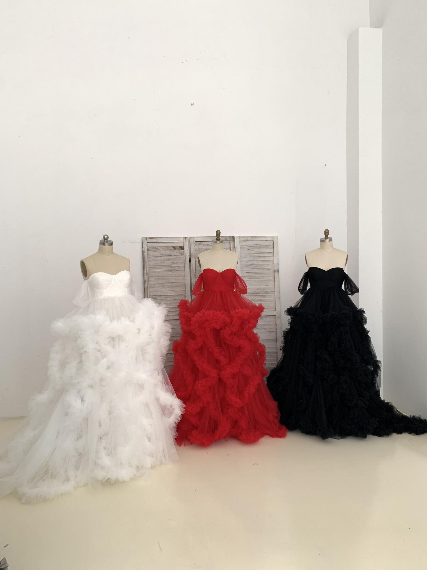 Red/Ivory/Black Off Shoulder Tulle Maternity Dress for Photo Shoot Maternity Gown Photography Dress