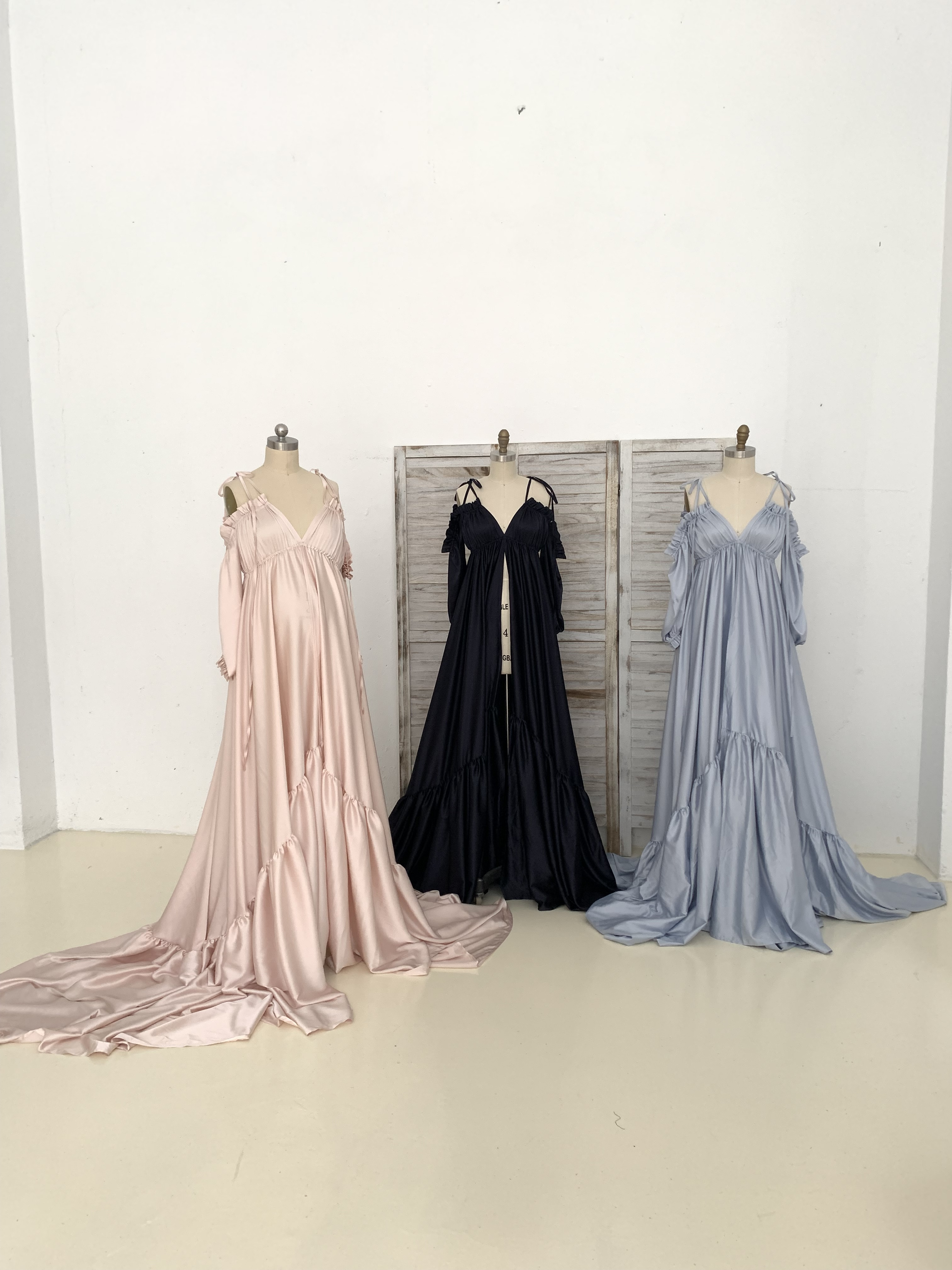 Free Size Off Shoulder Satin Maternity Dress for Photo Shoot Baby Shower Dress